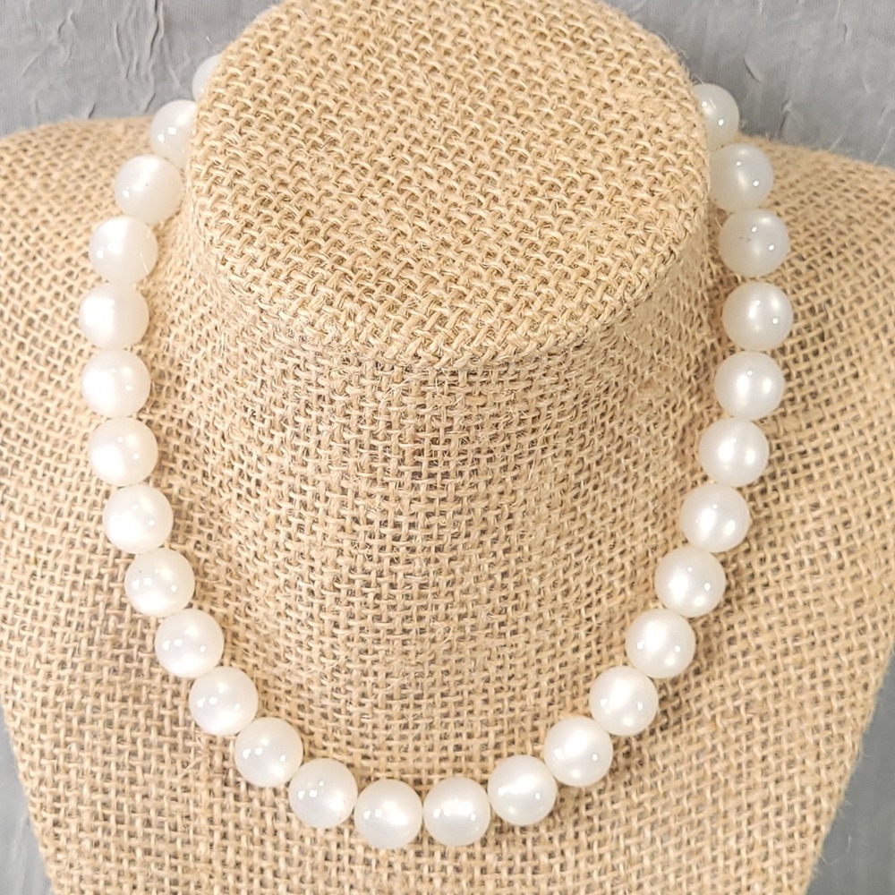 Moonglow Bead Necklace Chocker Women White Luminous Round Adjustable Hook Clasp